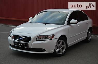 Седан Volvo S40 2012 в Киеве