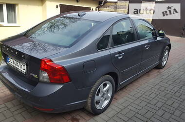 Седан Volvo S40 2012 в 