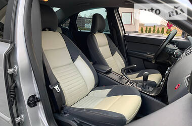 Седан Volvo S40 2009 в 