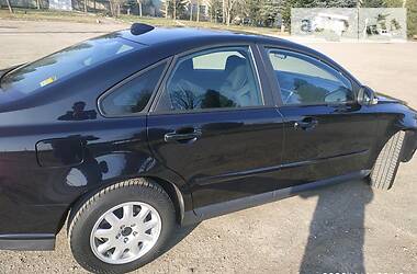 Седан Volvo S40 2010 в 