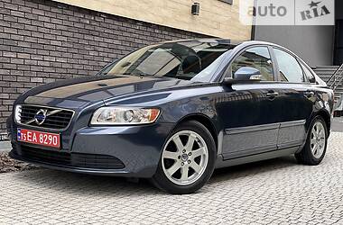 Volvo S40 2011