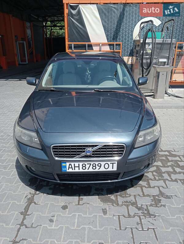 Volvo S40 2005