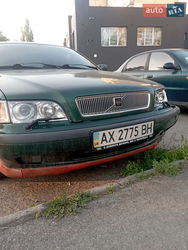 Volvo S40 1998