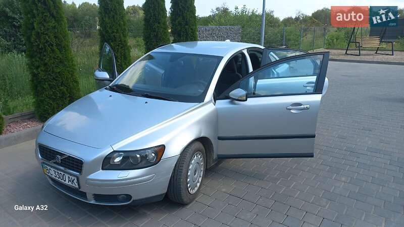 Седан Volvo S40 2005 в Самборі