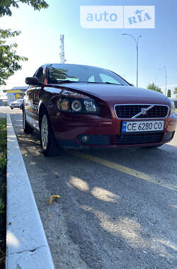 Седан Volvo S40 2005 в Чернівцях