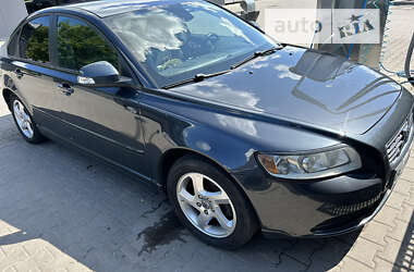 Седан Volvo S40 2010 в Червонограде