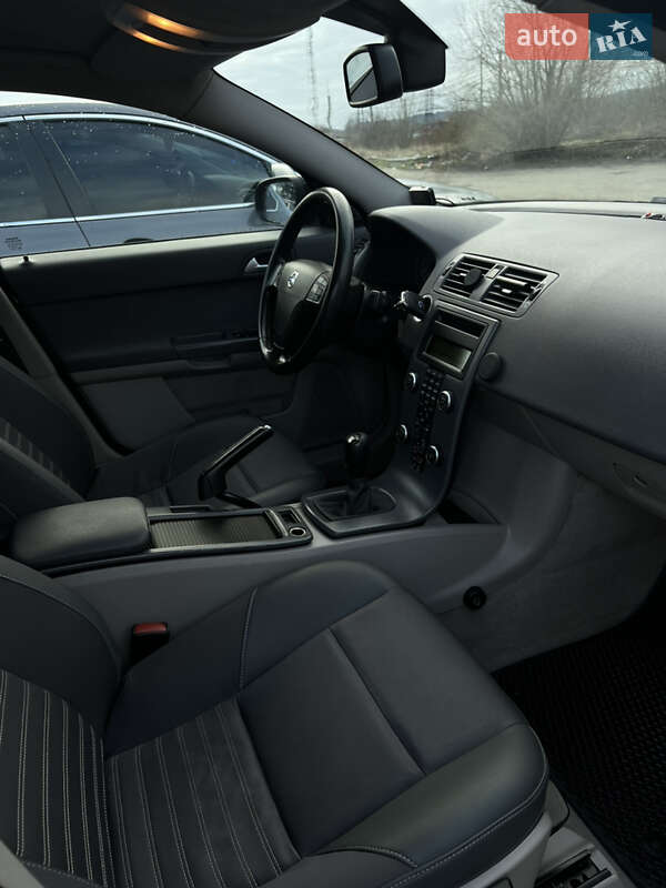 Седан Volvo S40 2009 в Львове фото 2 Седан Volvo S40 2009 в Львове