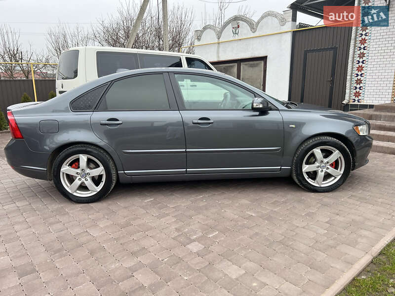 Седан Volvo S40 2009 в Черновцах