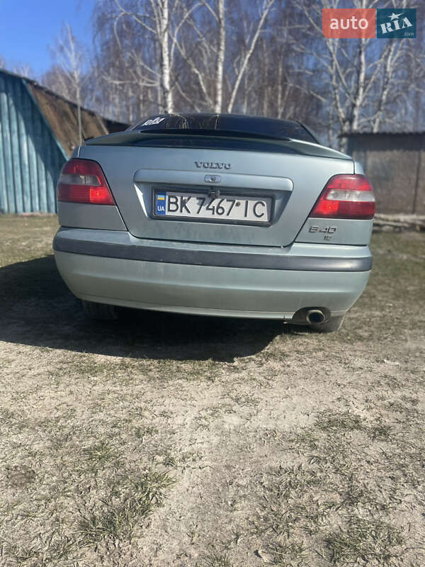 Седан Volvo S40 2003 в Ровно