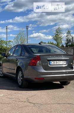 Седан Volvo S40 2010 в Чернигове