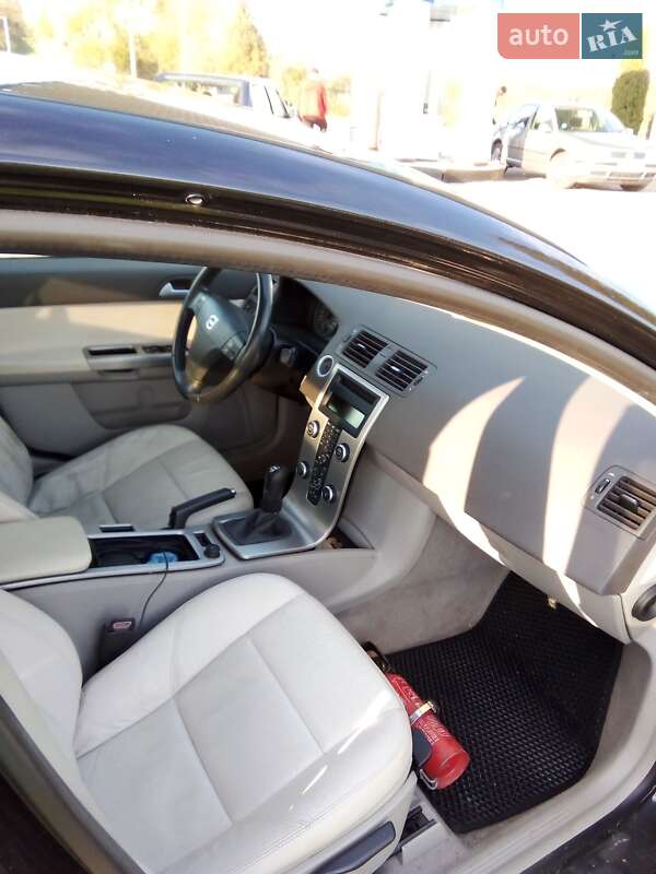 Седан Volvo S40 2007 в Львове
