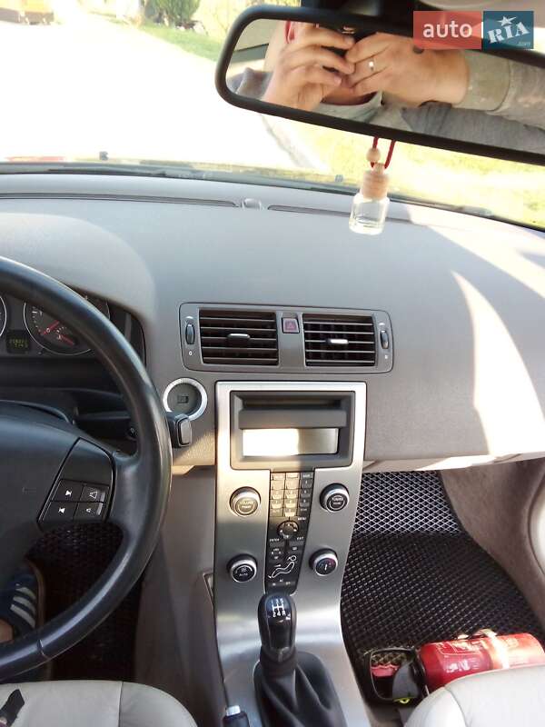 Седан Volvo S40 2007 в Львове