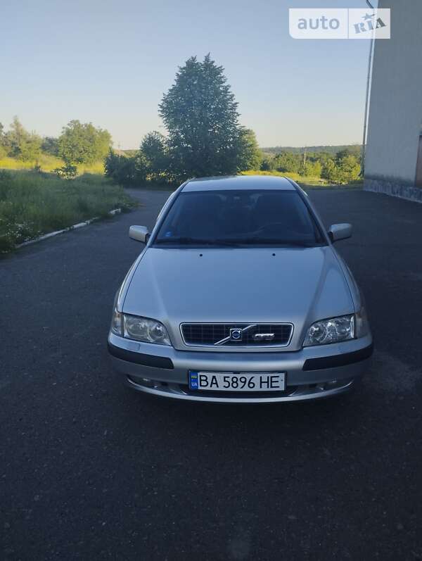 Седан Volvo S40 2002 в Чечельнику