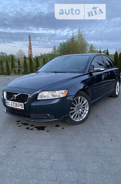 Седан Volvo S40 2009 в Надвірній