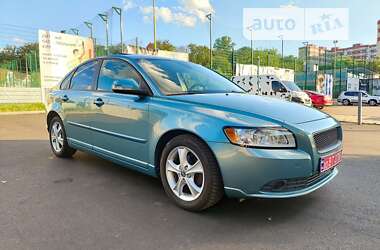 Седан Volvo S40 2010 в Киеве