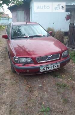 Седан Volvo S40 2000 в Бахмаче