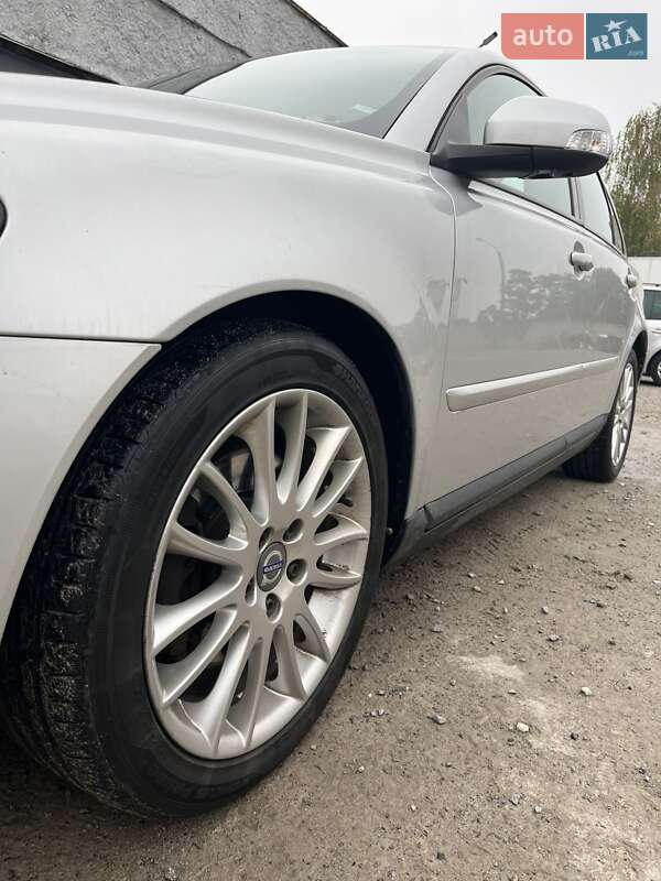 Volvo S40 2010