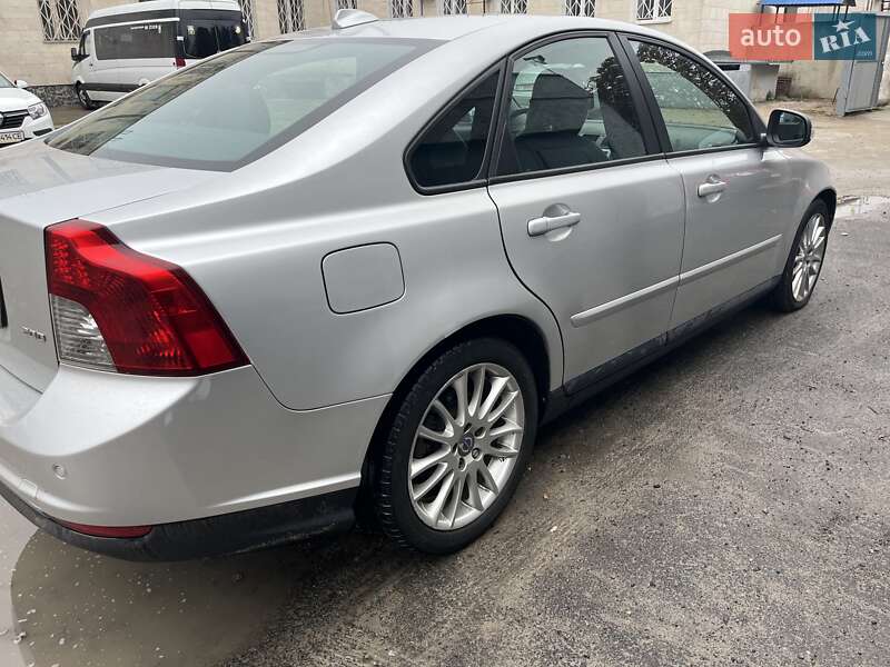 Седан Volvo S40 2010 в Чернигове фото 3 Седан Volvo S40 2010 в Чернигове