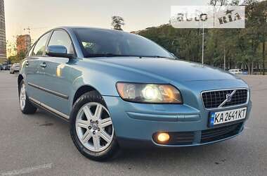 Седан Volvo S40 2006 в Киеве