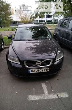 Седан Volvo S40 2011 в Києві