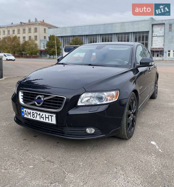 Седан Volvo S40 2012 в Бердичеві