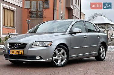 Volvo S40 2011