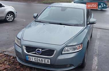 Седан Volvo S40 2010 в Полтаве