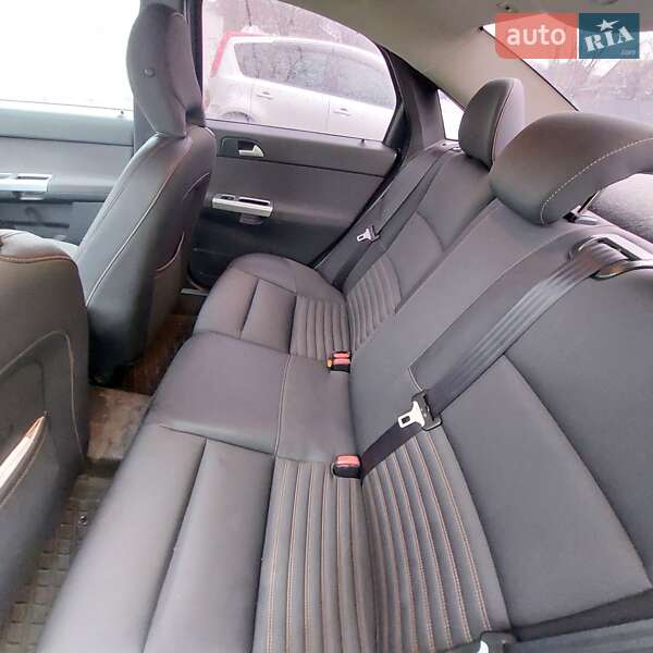 Седан Volvo S40 2010 в Полтаве