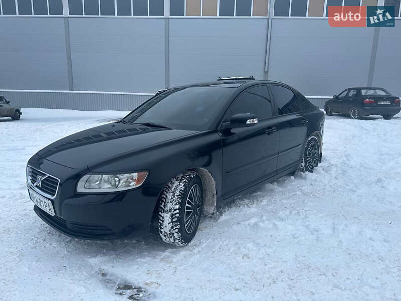Седан Volvo S40 2009 в Славянске