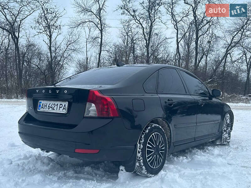 Седан Volvo S40 2009 в Славянске