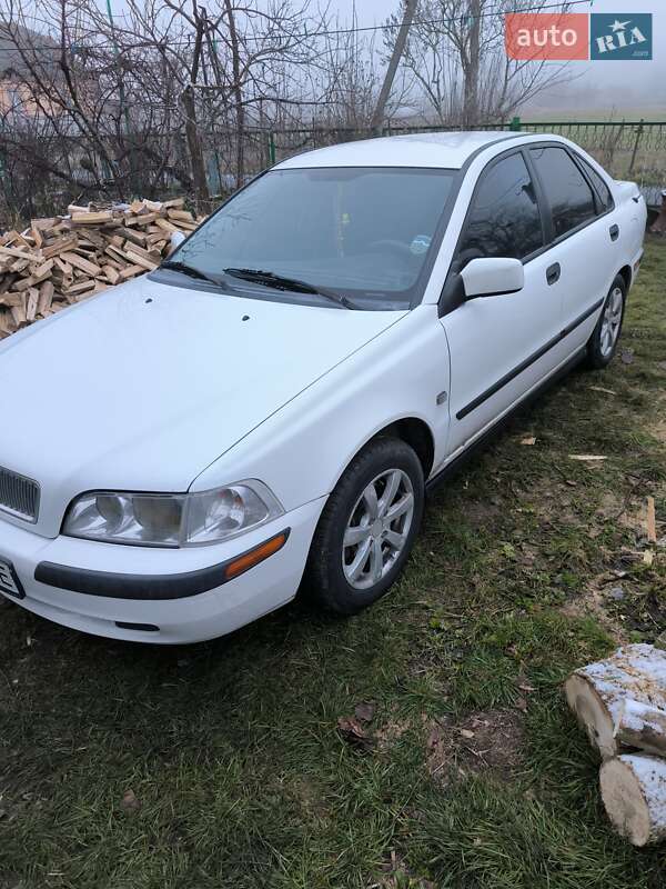 Седан Volvo S40 2002 в Хмельницком