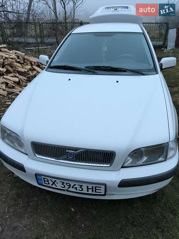 Седан Volvo S40 2002 в Хмельницком