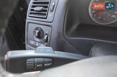 Седан Volvo S40 2004 в 
