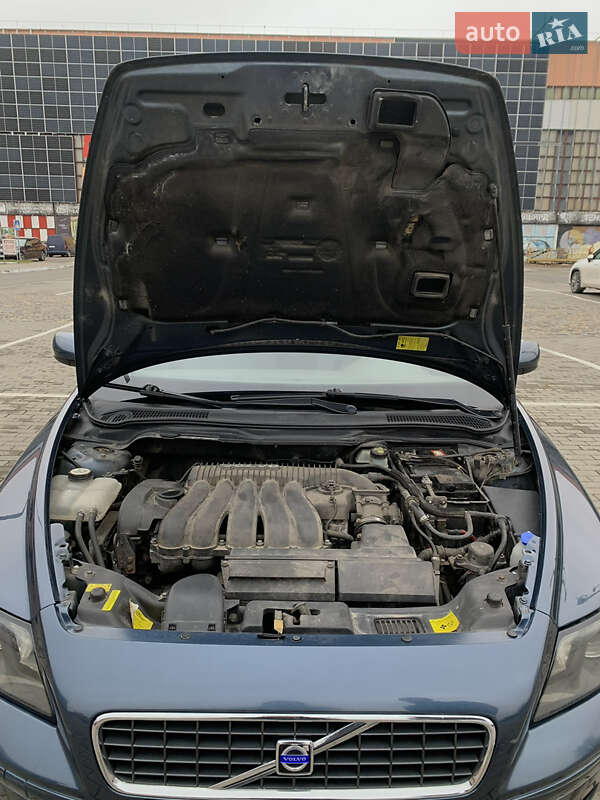Седан Volvo S40 2005 в Луцке