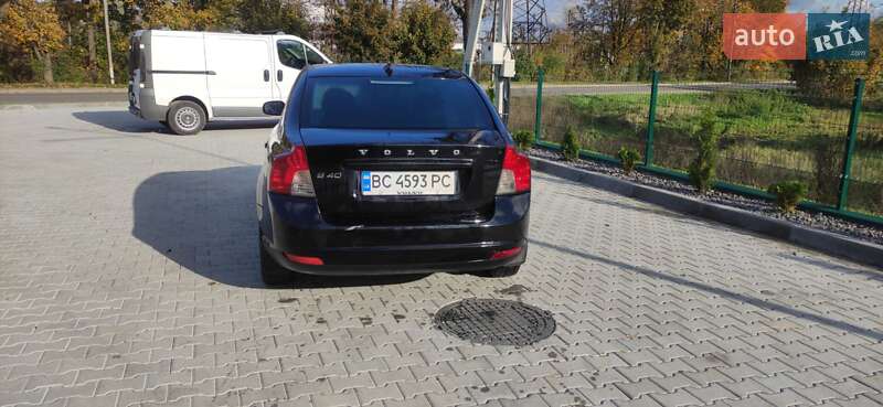 Седан Volvo S40 2009 в Старом Самборе