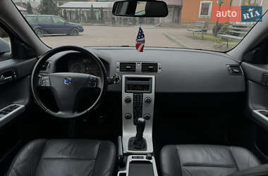 Седан Volvo S40 2011 в Стрые