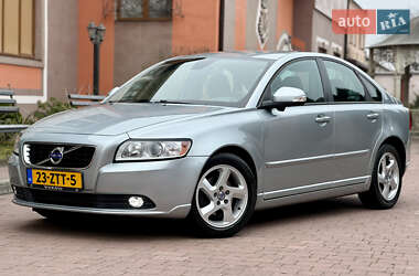 Volvo S40 2011