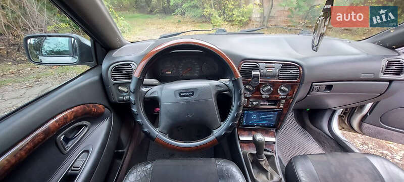 Седан Volvo S40 1997 в Марганце