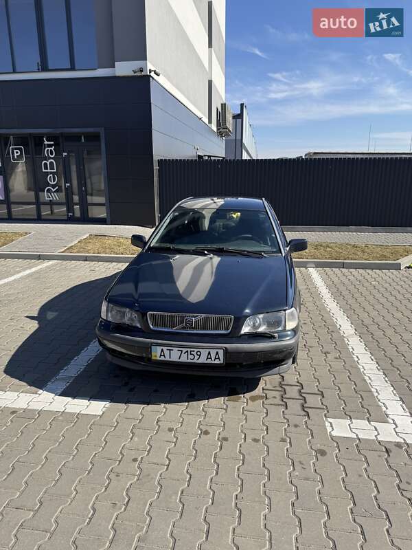 Volvo S40 2000