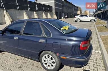 Седан Volvo S40 2000 в 