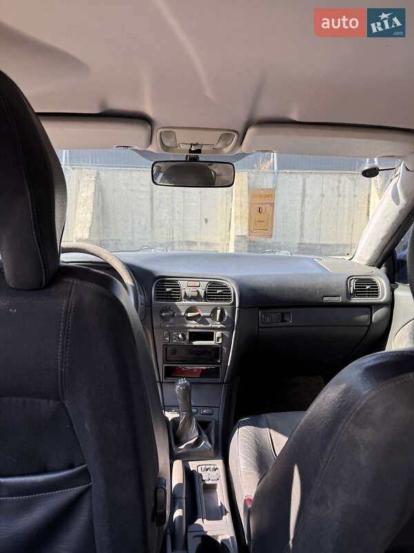 Седан Volvo S40 2000 в Івано-Франківську