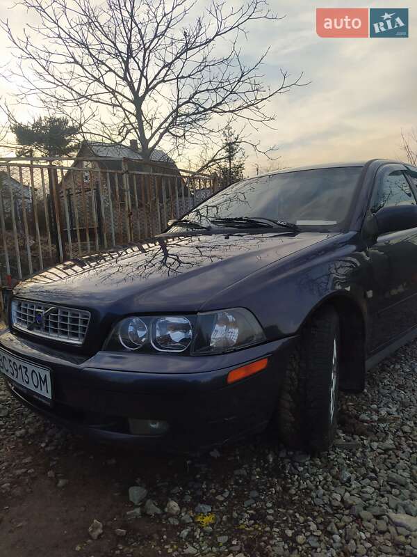 Volvo S40 2004
