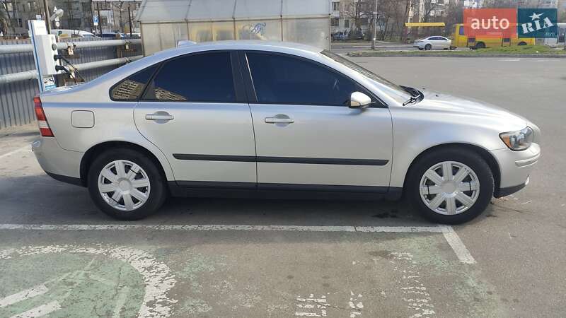 Седан Volvo S40 2006 в Києві