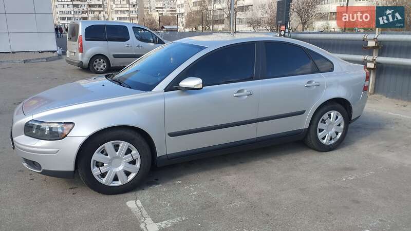 Седан Volvo S40 2006 в Києві