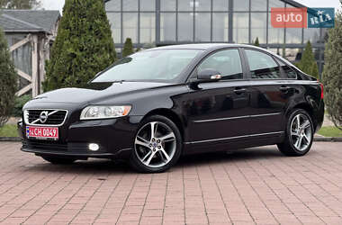 Седан Volvo S40 2012 в Стрые