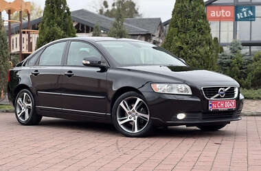 Седан Volvo S40 2012 в 