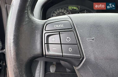 Седан Volvo S40 2012 в 