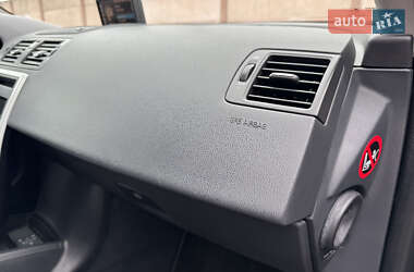 Седан Volvo S40 2012 в 