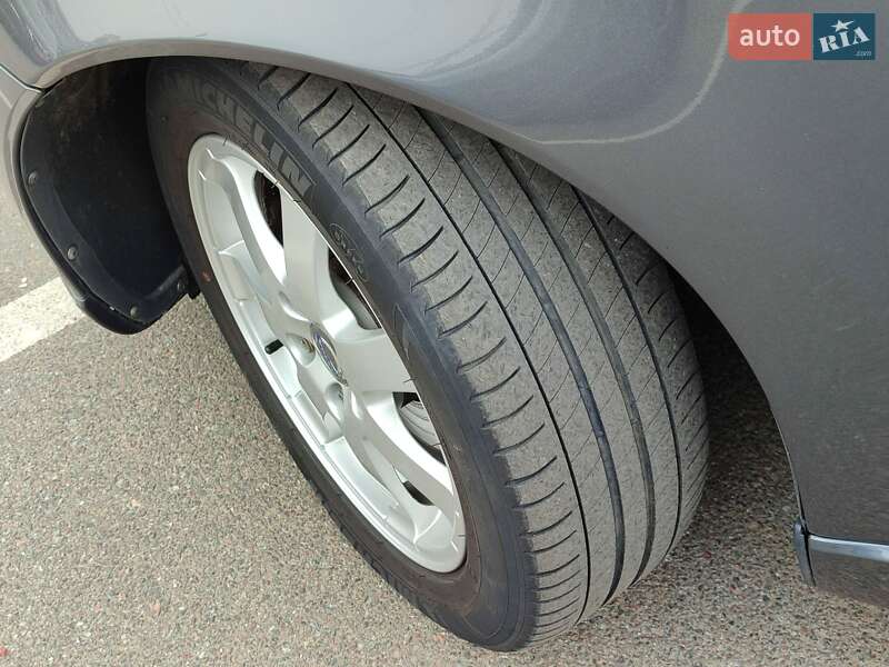 Седан Volvo S40 2011 в Киеве