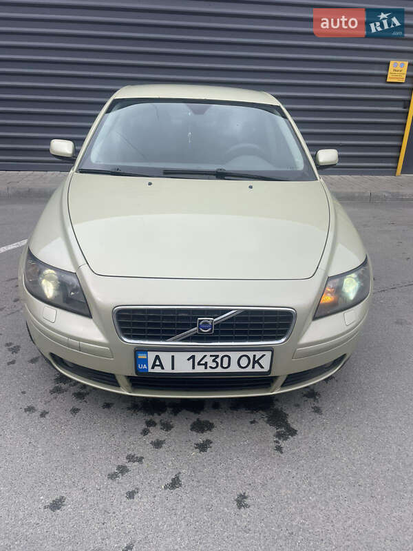 Седан Volvo S40 2005 в Василькове